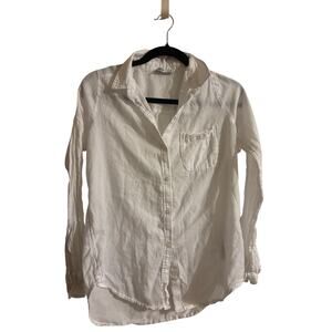 Women’s White Hollister button down shirt-Size small